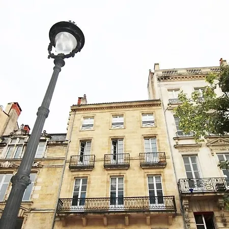 Apartment Grand Theatre