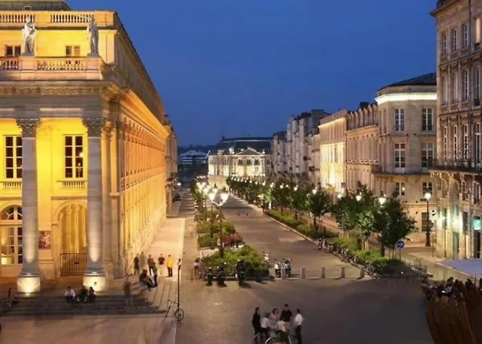 Grand Theatre Apartament *